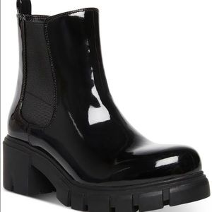 Madden Girl Patent Chelsea Boot Size 6.5
